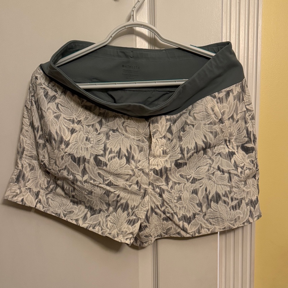 Athleta Floral Gray and Cream Athletic Shorts
